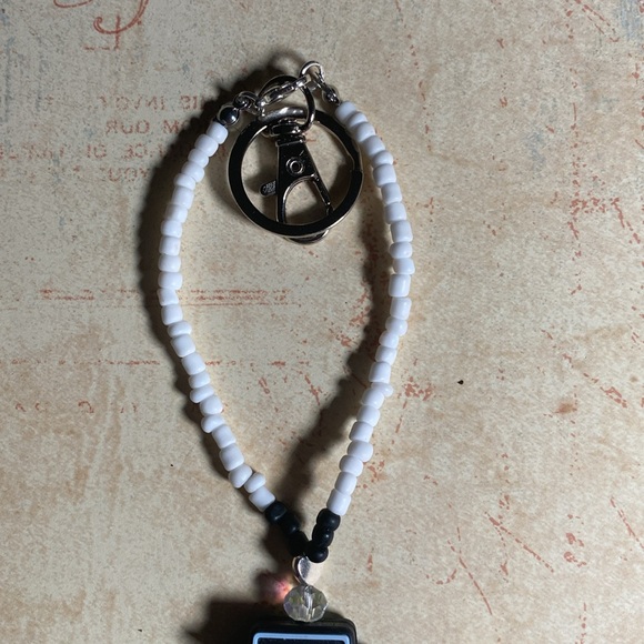 Silicone 4x4 Jeep Duck Rearview Mirror Charm-Keychain-Bag Charm-Beaded Bracelet - Picture 6 of 6